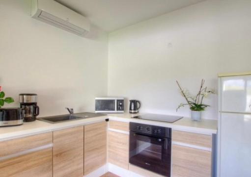 Appartement Tranquille En Bas De Villa Afa Zewnętrze zdjęcie