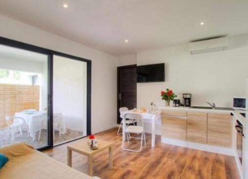 Appartement Tranquille En Bas De Villa Afa Zewnętrze zdjęcie